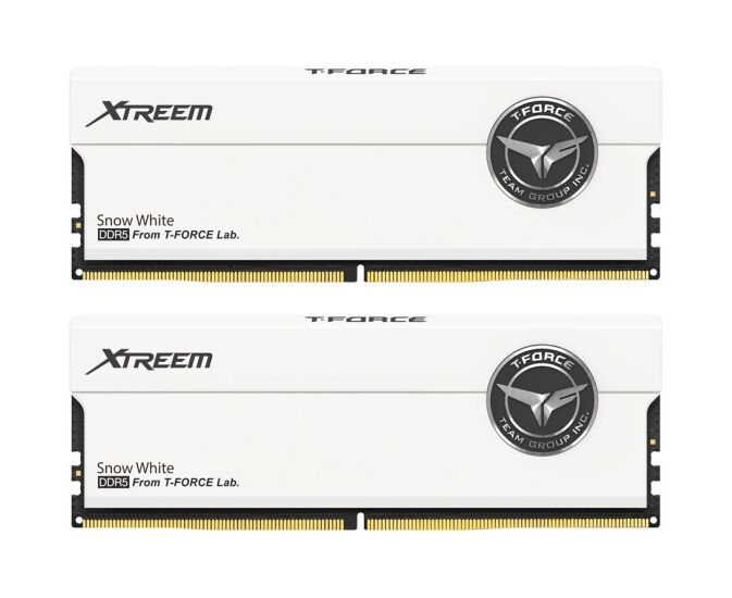 ОЗУ TEAMGROUP T-Force Xtreem 32 GB (FFWD532 G8000 HC38 DDC01) DDR5 (2x16 GB) 8000 M Hz CL38 (38-48-48-84) 1.45 V / White