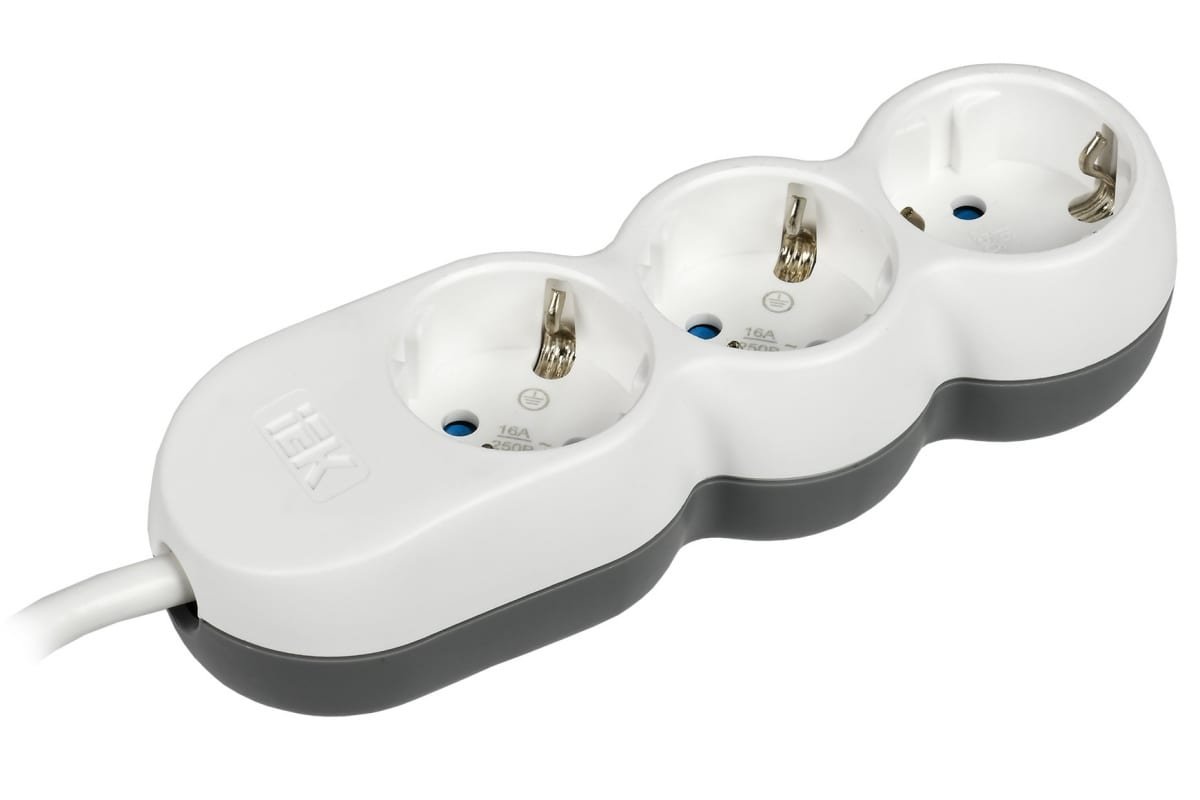 Удлинитель IEK UNO У03 (WYP53-16-03-D15-Z) 3 места 2P+PE/1,5м 3х1,5мм2 16А/250В