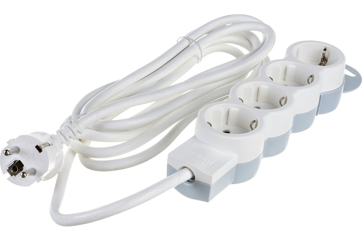 Удлинитель Legrand (695007) 4X2К З 3м.
