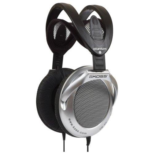 Наушники Koss UR40 Black, закрытый мониторный тип, складная конструкция, неодимовые магниты, 3.5 mm mini jack, кабель: 1,2 м