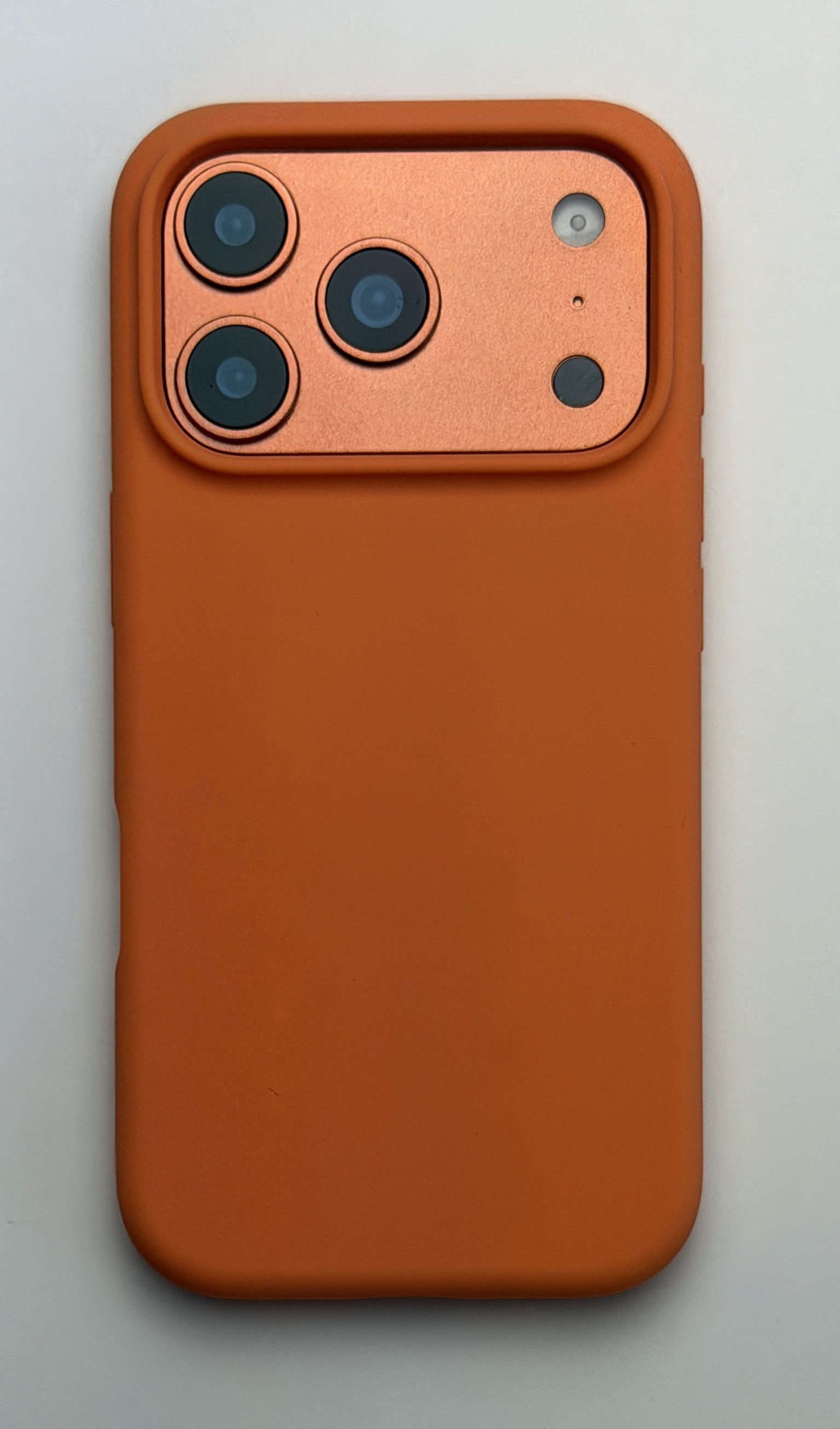 Накладка силиконовая Li Case L17 для iPhone 18 Pro/17 Pro (Orange)
