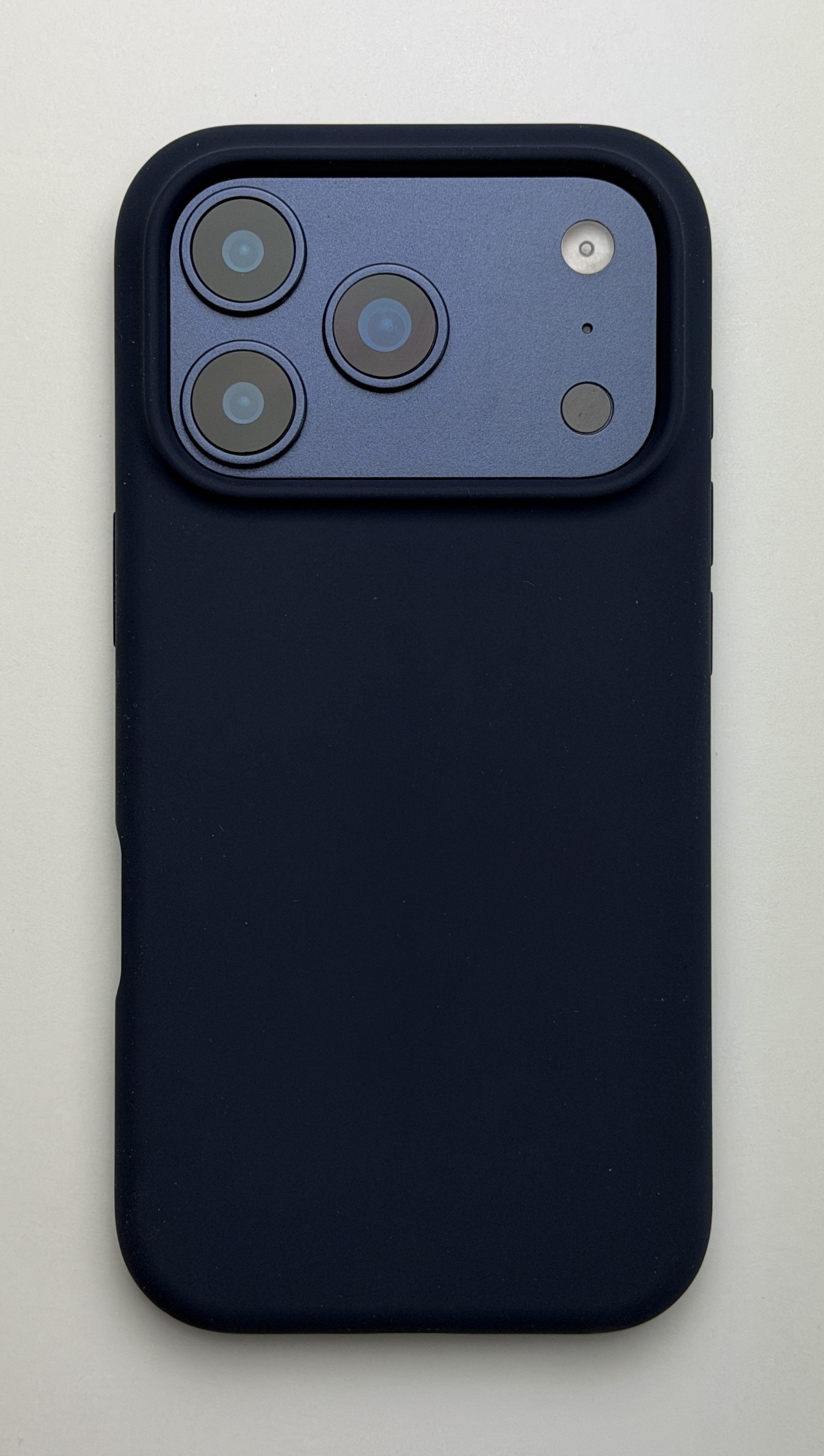 Накладка силиконовая Li Case L17 для iPhone 18 Pro/17 Pro (Blue)