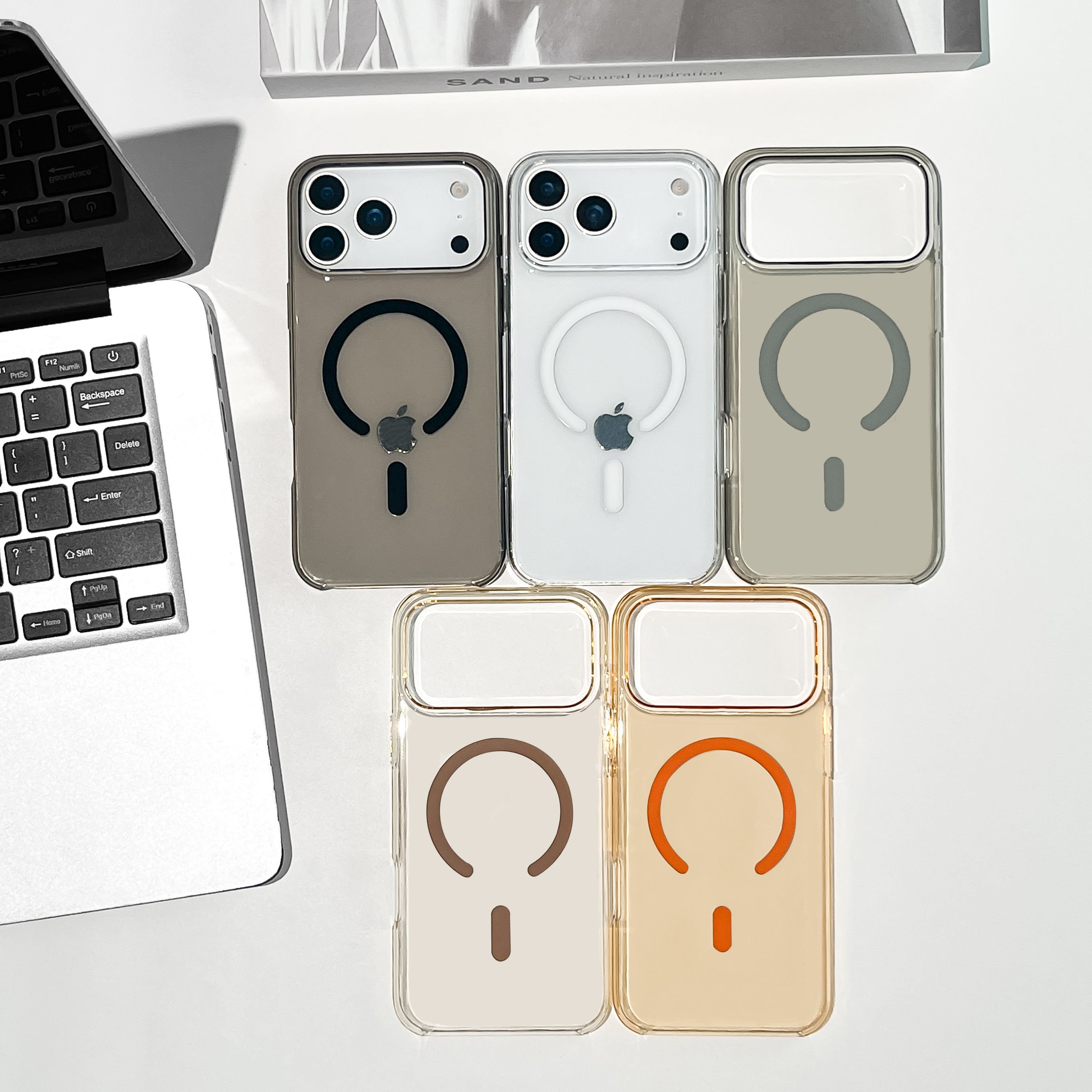 Чехол пластиковый Magsafe прозрачный iPhone 17 Черный